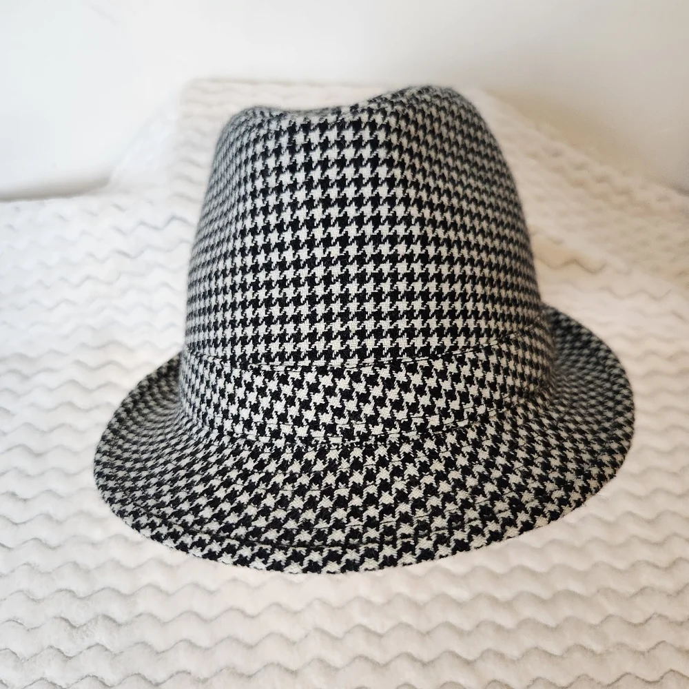Black & White Houndstooth 